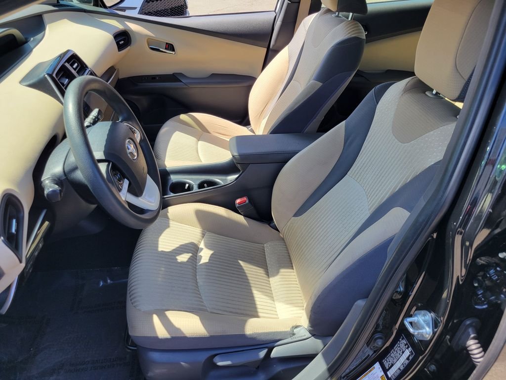 Used 2017 Black Toyota Two image 18