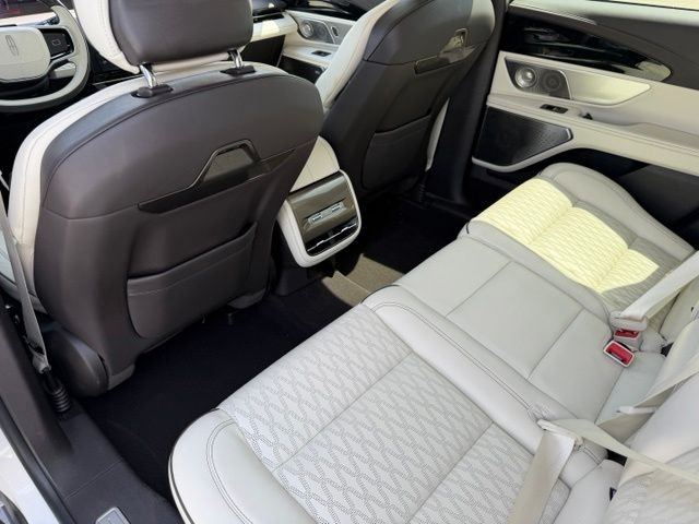 Used 2024 White Lincoln Black Label image 23