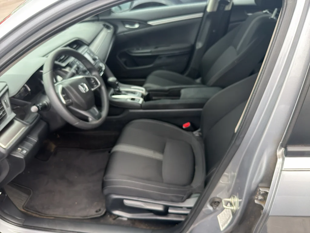 Used 2017 Lunar Silver Metallic Honda LX image 6