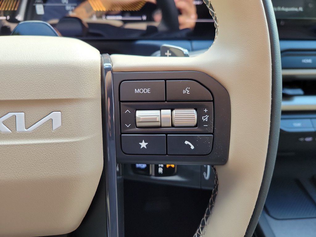 New 2027 Glacial White Pearl Kia EX image 30