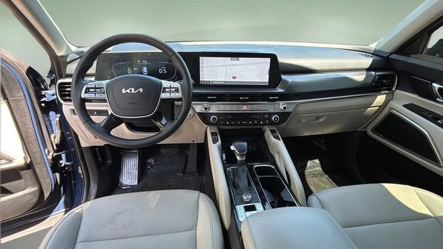 Used 2024 Blue Kia S image 17