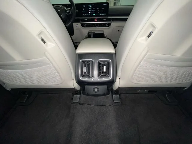 Used 2025 Gray Kia S image 30