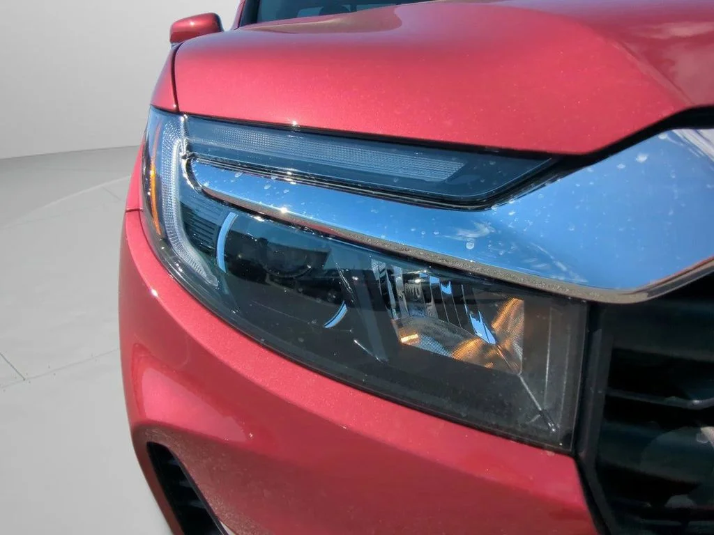 New 2026 Radiant Red Metallic II Honda RTL image 27