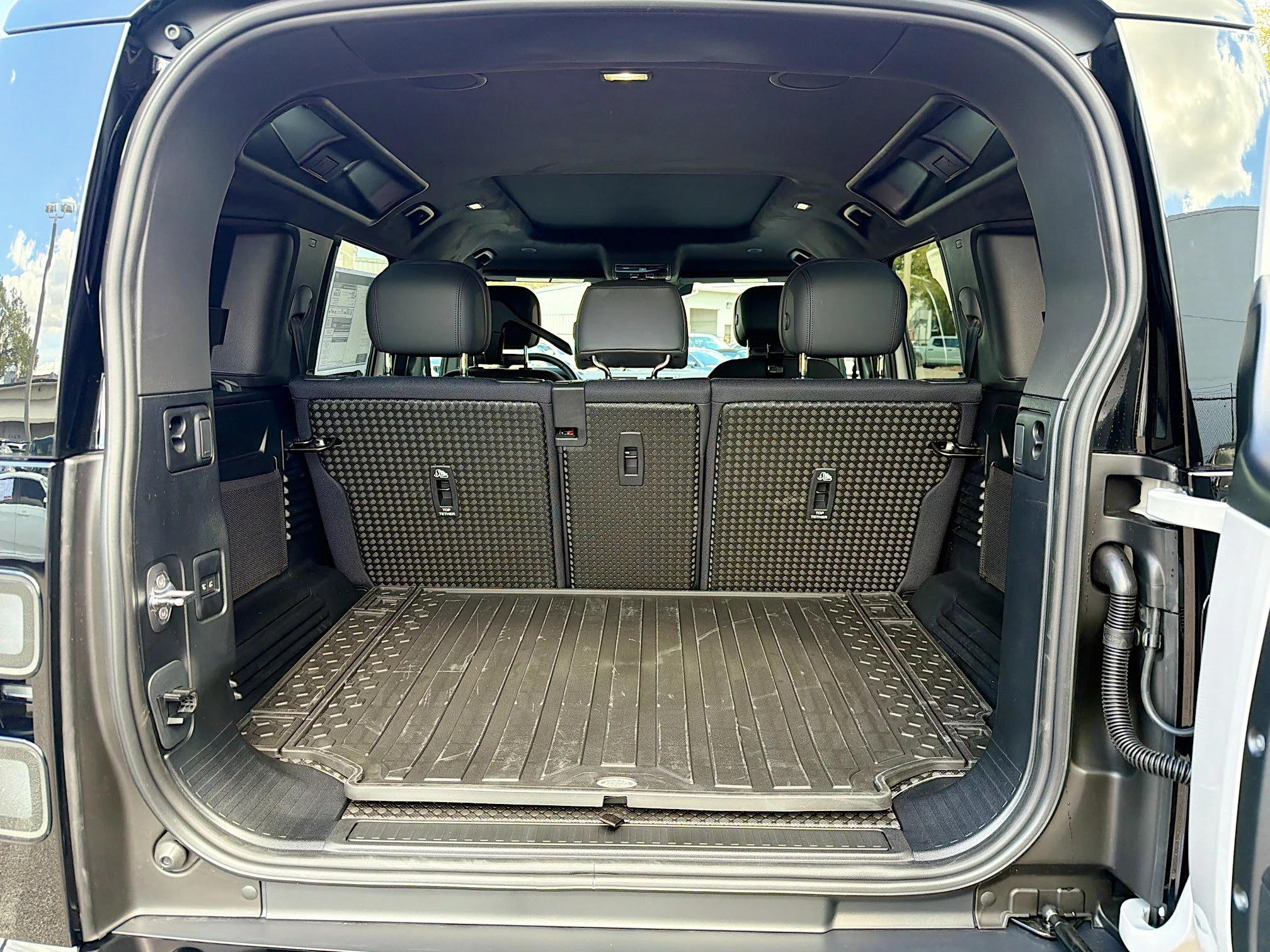 New 2026 Borasco Grey Metallic Land Rover X image 12