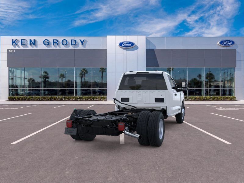 New 2026 Oxford White Ford XL image 8