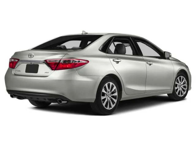 Used 2015 Creme Brulee Toyota LE image 2
