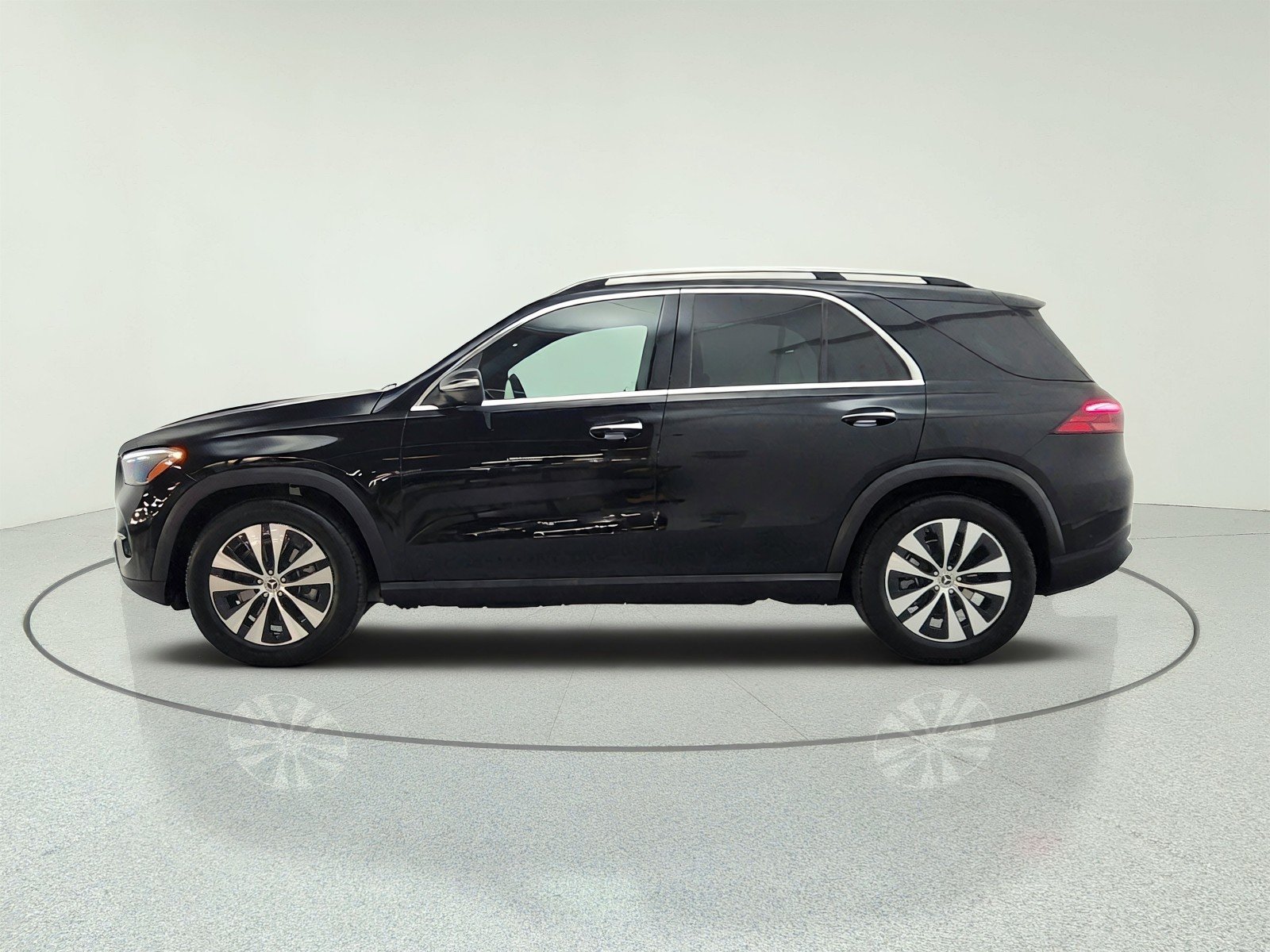 Certified Used 2026 Black Mercedes-Benz GLE 350 SUV image 8