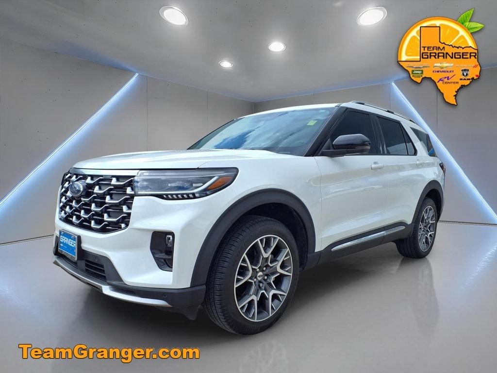 Used 2025 White Ford Platinum image 3