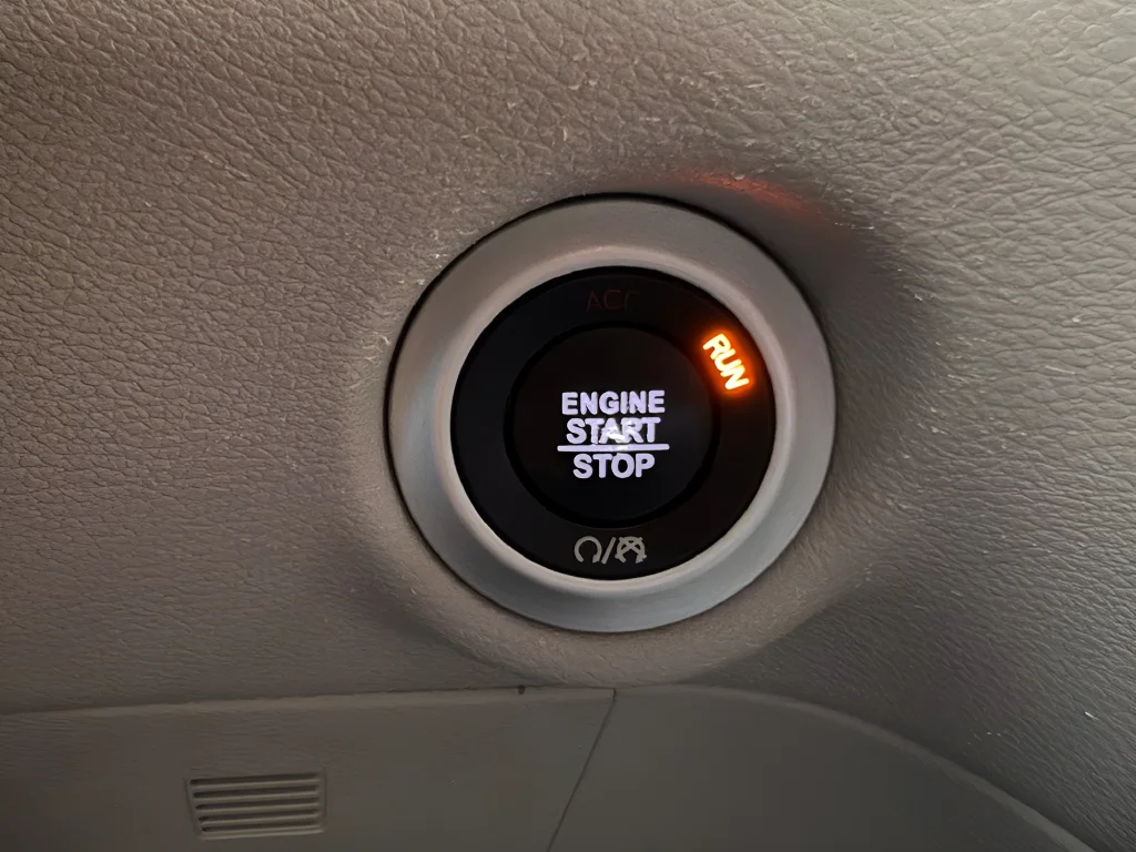 Used 2022 Gray Chrysler Touring L image 22
