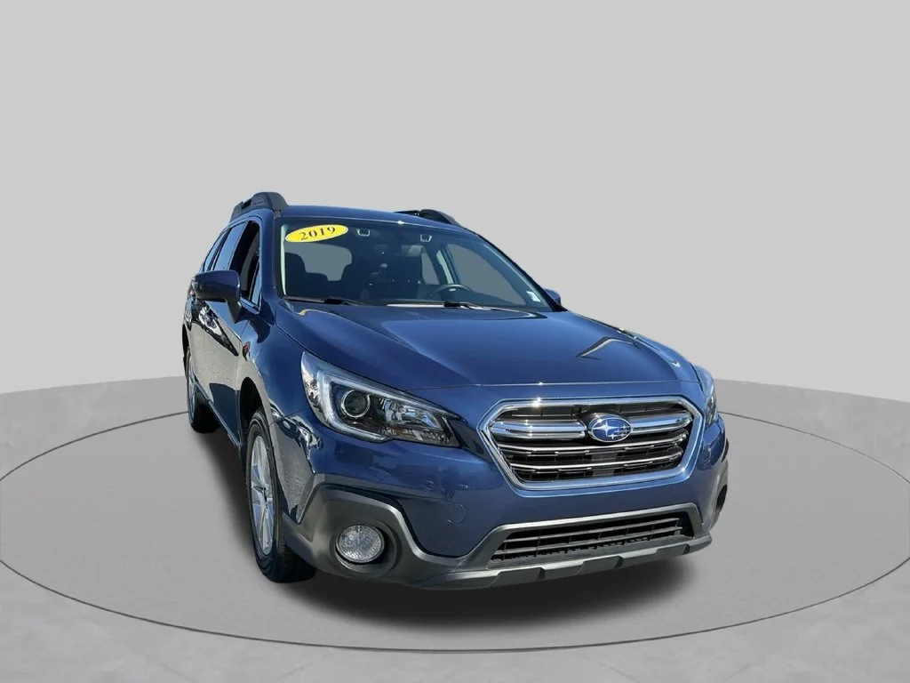 Used 2019 Blue Subaru 2.5i Premium image 11