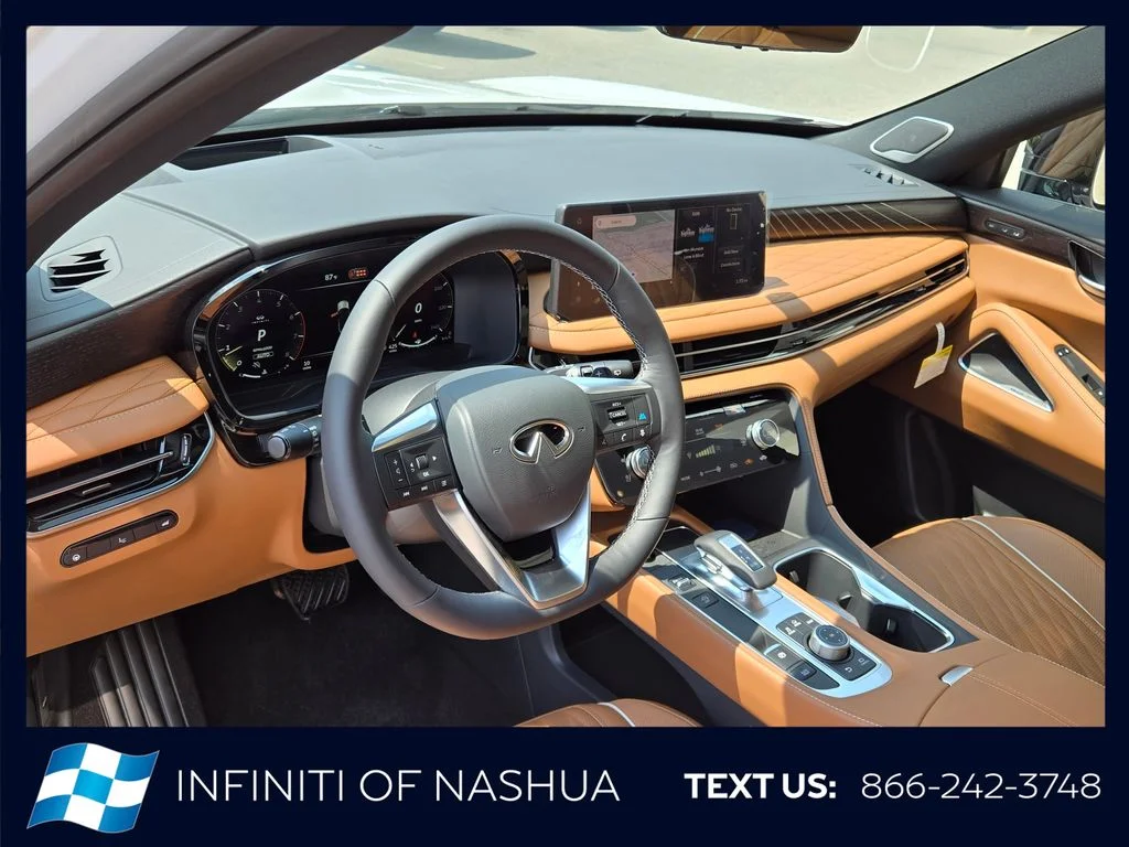 New 2027 2T RAD WHT INFINITI Autograph AWD image 5