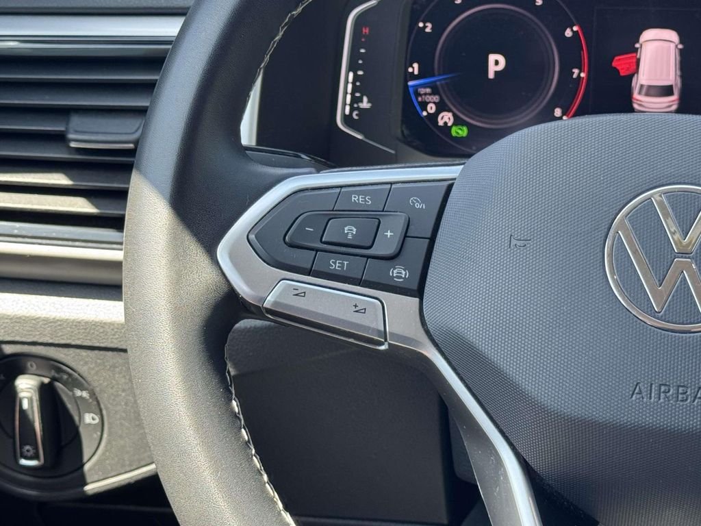 2023 Volkswagen Atlas SE w/Tech - Photo 23