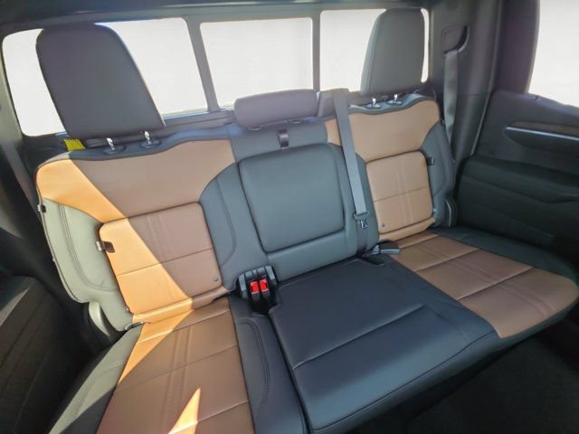 2026 Chevrolet Silverado 1500 High Country - Photo 19