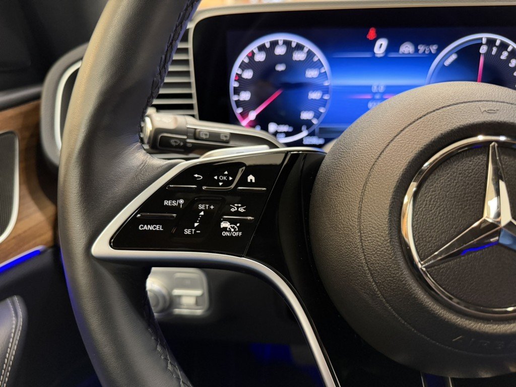 2025 Mercedes-Benz GLE GLE450E - Photo 17