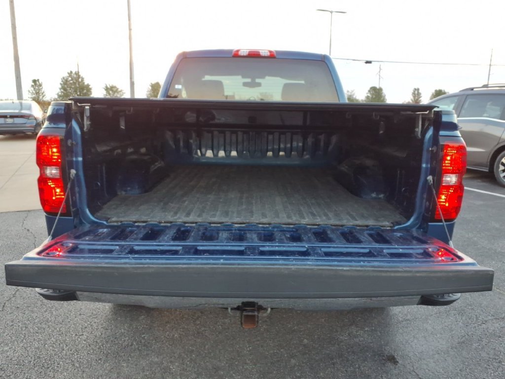 Used 2015 DEEP OCEAN BLUE METALLIC Chevrolet LT image 9