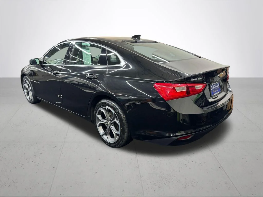 Used 2023 Black Chevrolet LT image 4