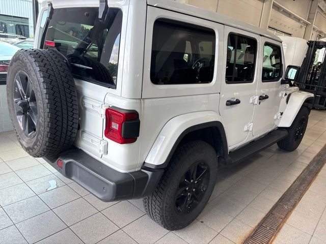 Used 2022 White Jeep Unlimited Sahara Altitude image 5