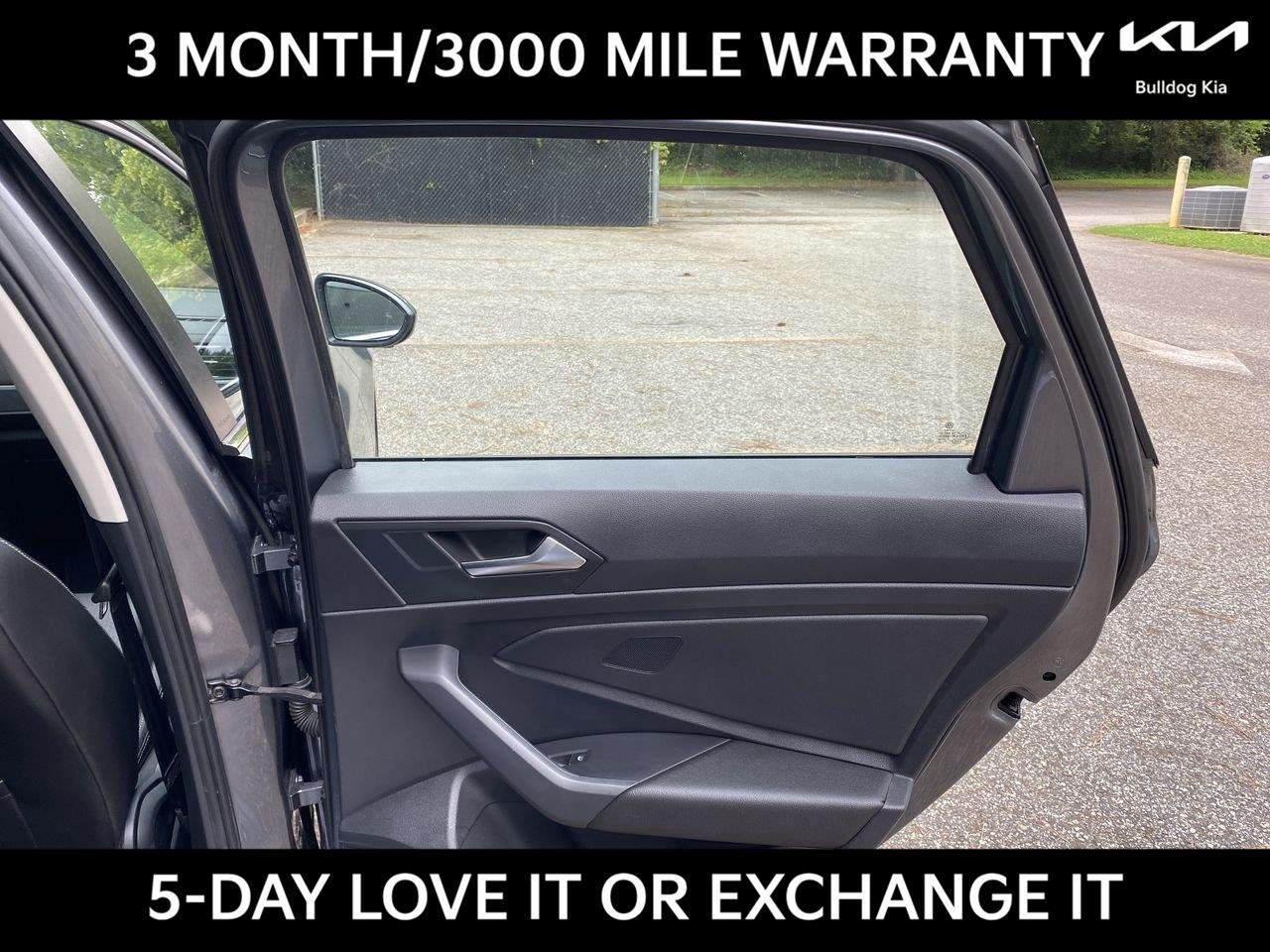 Used 2022 Platinum Gray Metallic Volkswagen SE image 19
