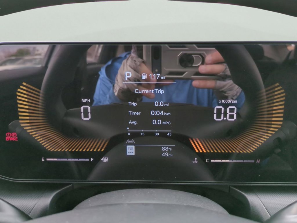 New 2026 Snow White Pearl Kia LXS image 28
