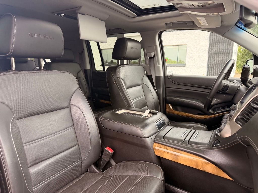 Used 2017 Black GMC Denali image 34