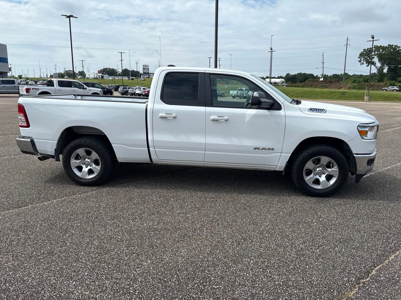 Used 2021 White Ram Big Horn/Lone Star image 3