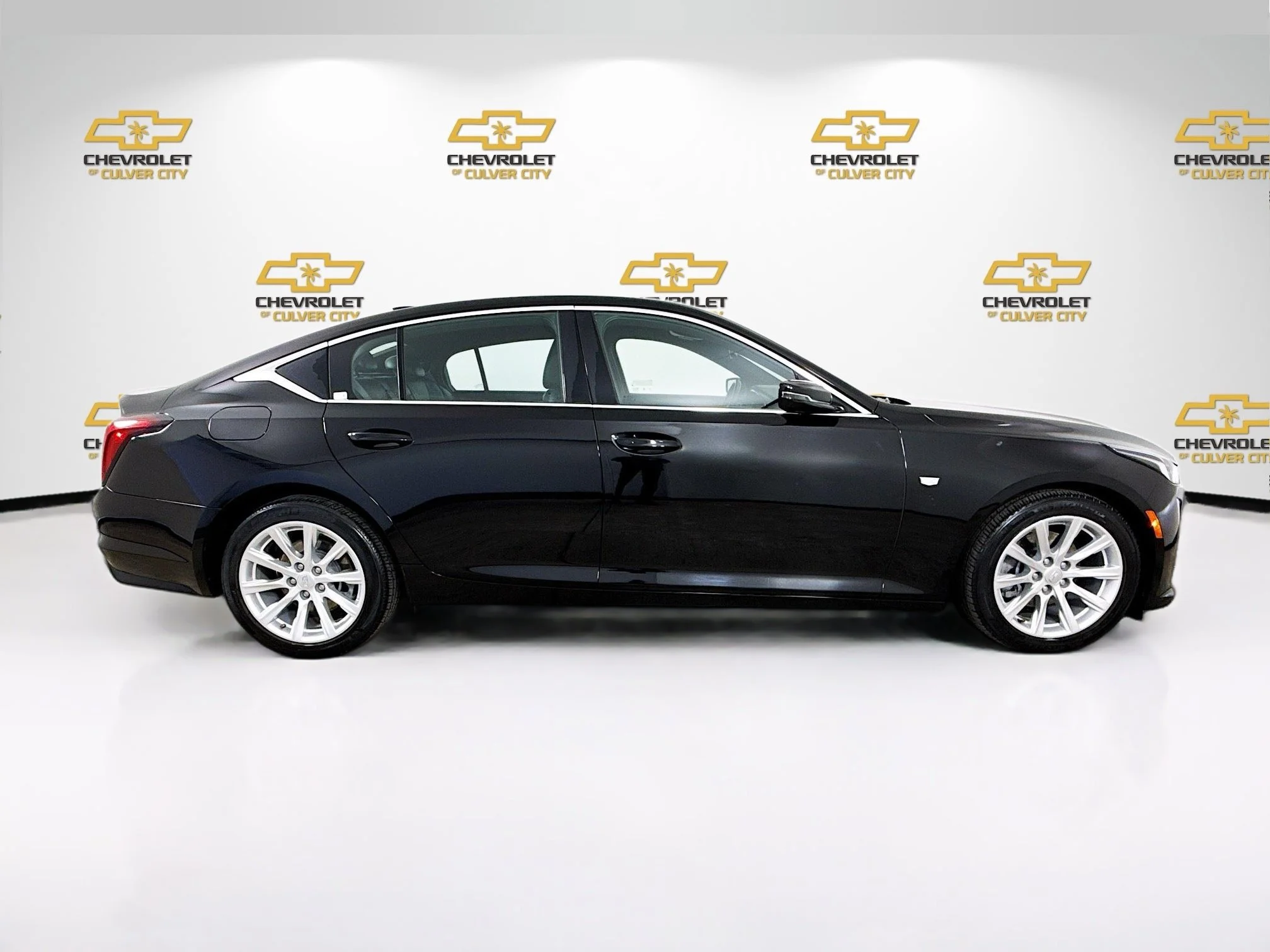 Used 2023 Black Raven Cadillac Luxury image 9