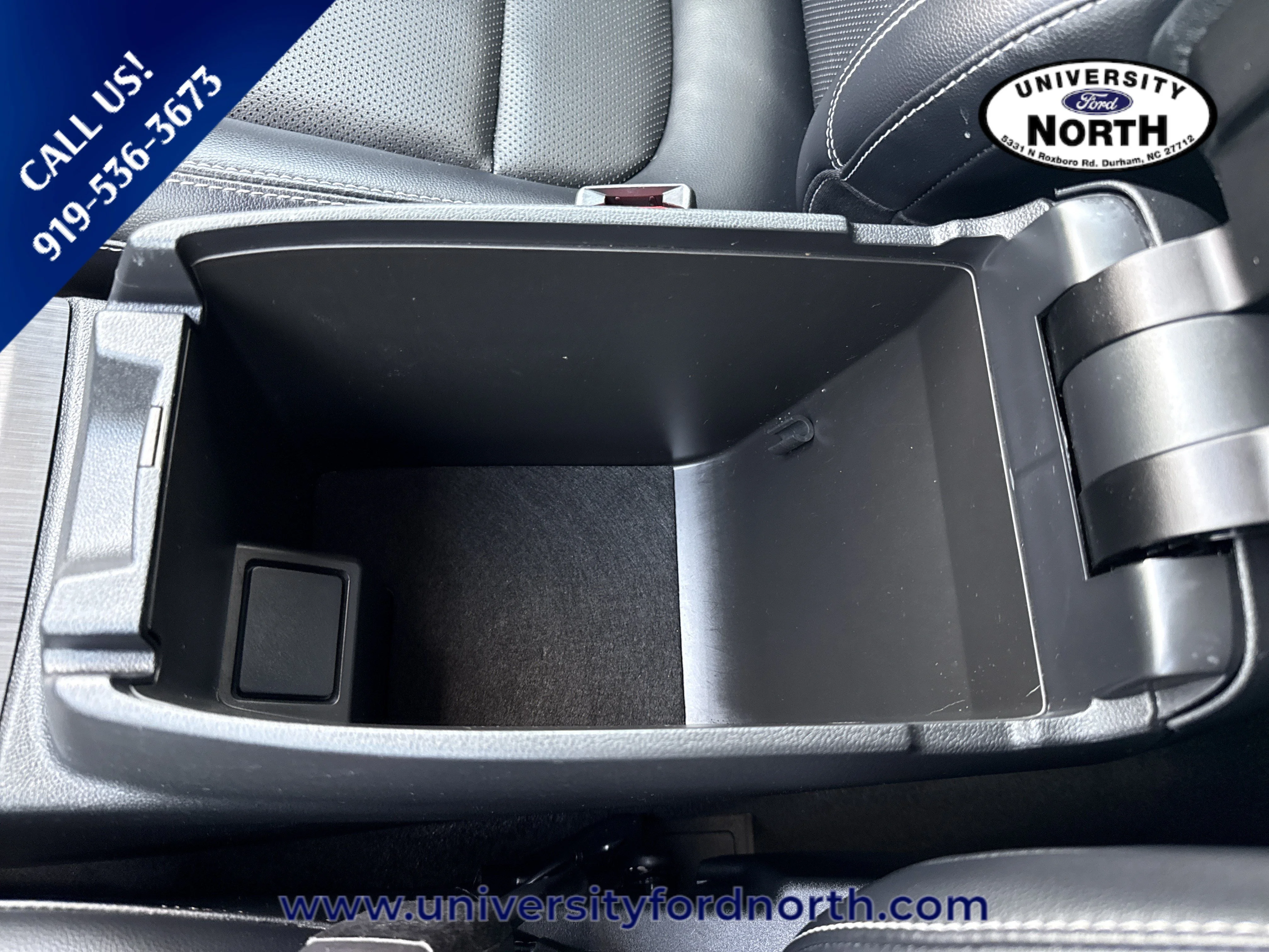 Used 2020 Magnetic Metallic Ford SEL image 29