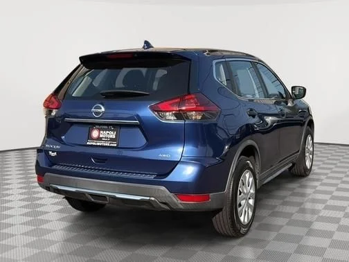 Used 2019 Blue Nissan S image 3