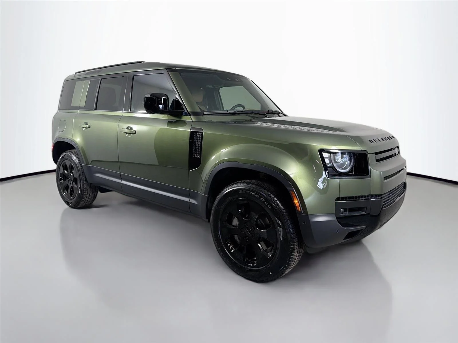 New 2026 Woolstone Green LAND ROVER S image 3