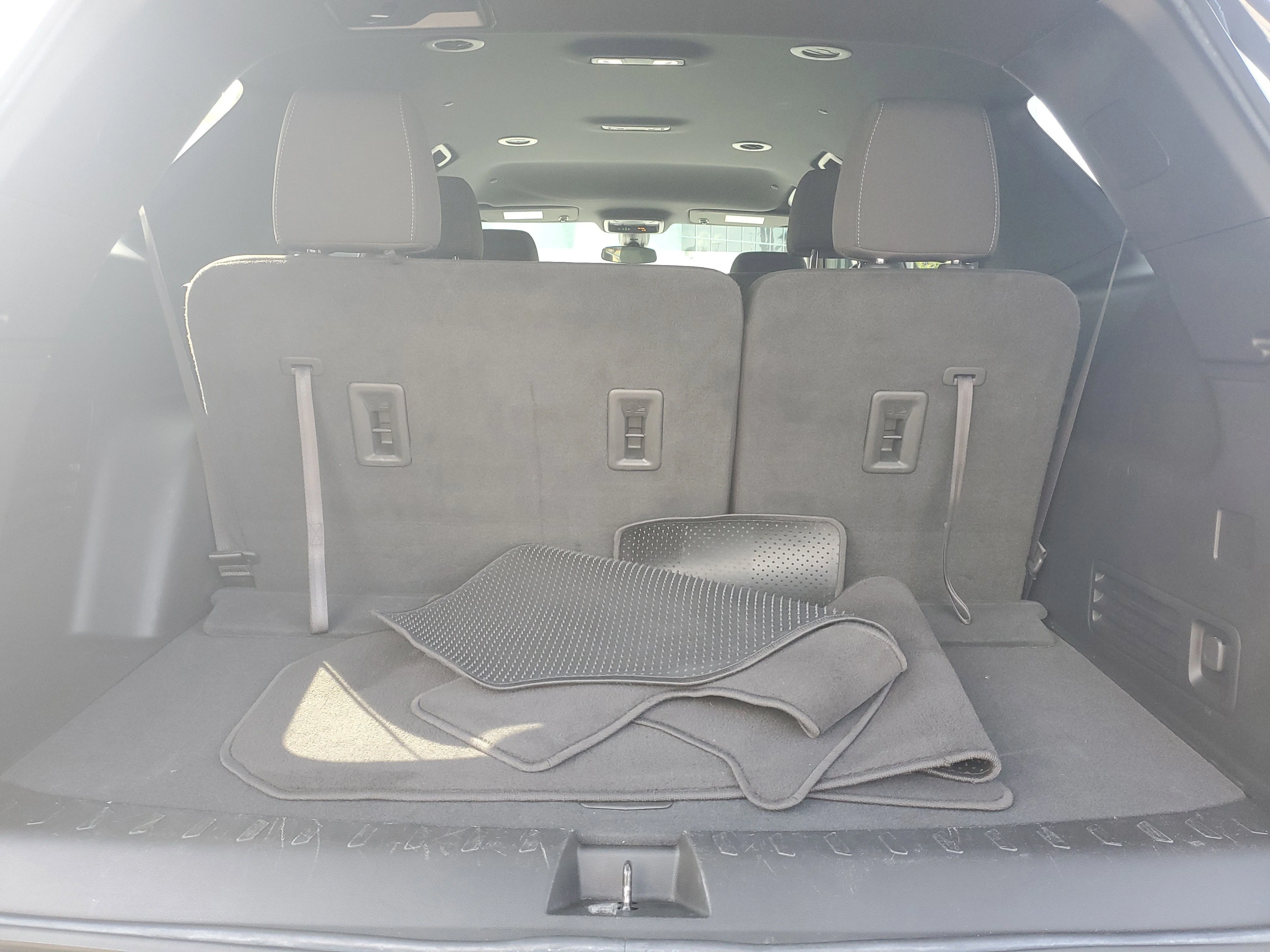 Used 2023 Summit White Chevrolet LT Cloth image 7