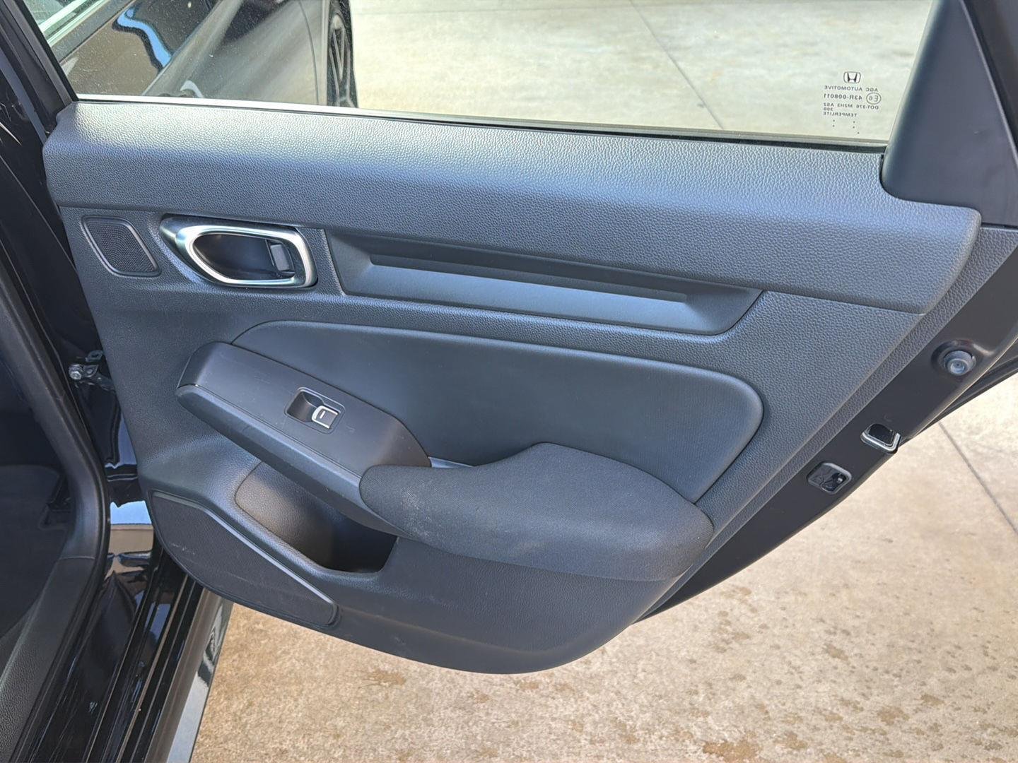 Used 2025  Honda Sport image 15