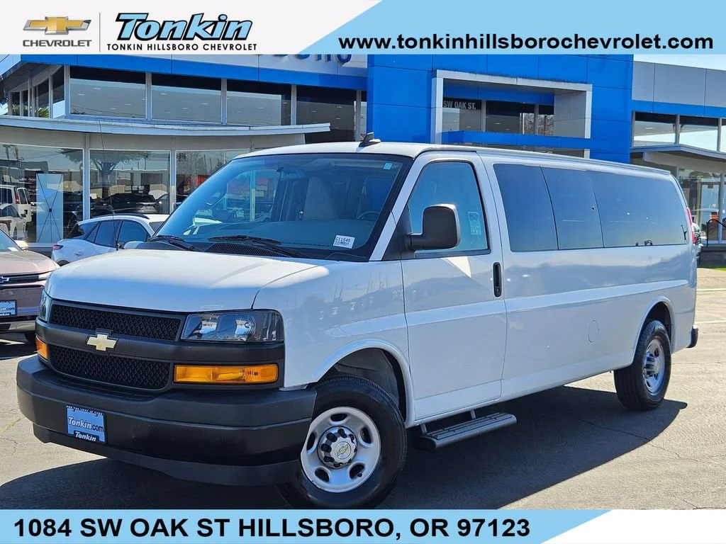 2023 Chevrolet Express 3500 LS Extended's photo