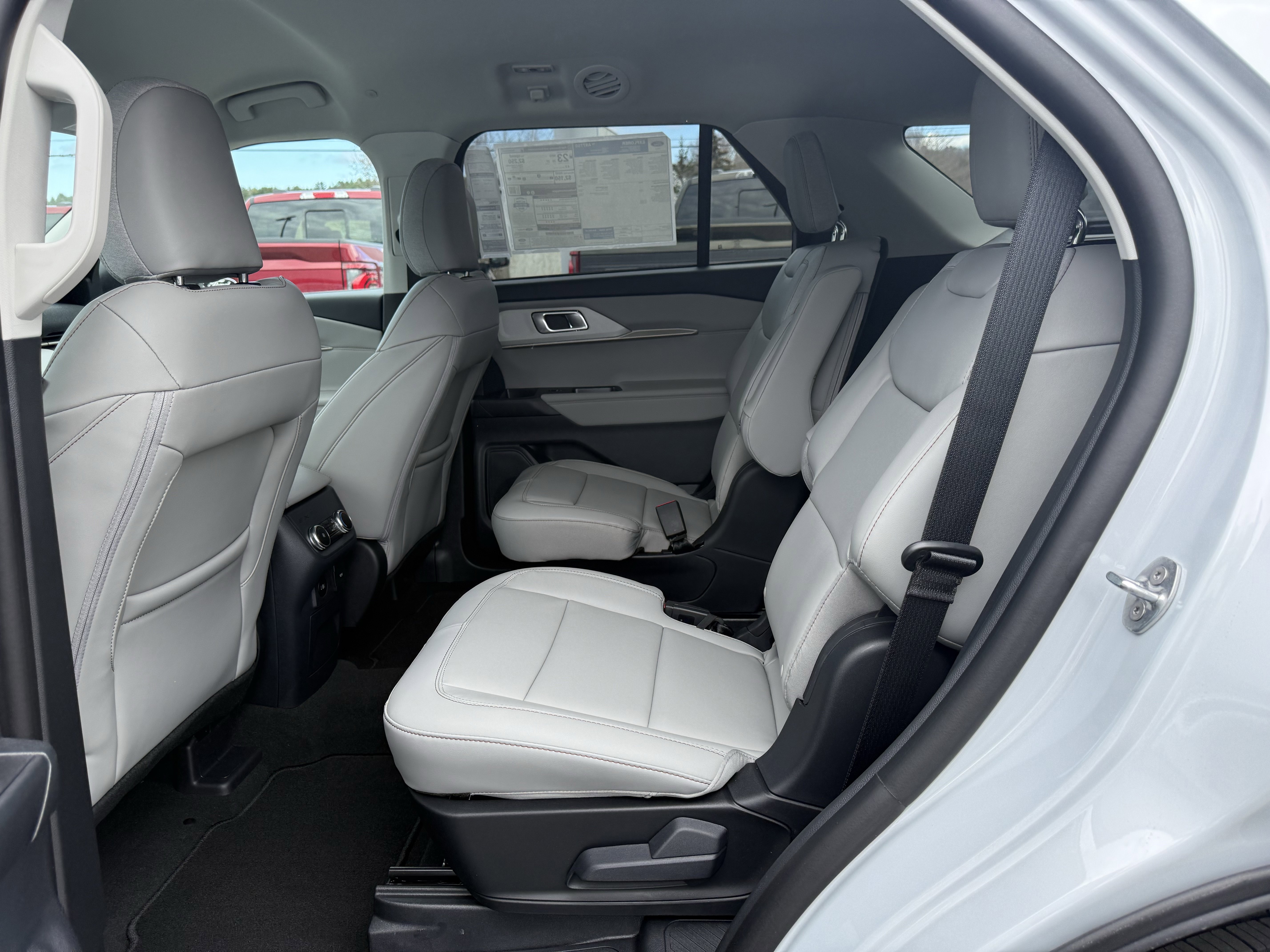 New 2026 Space White Metallic Ford Active image 13