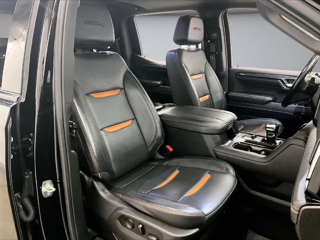 Used 2024 Black GMC AT4 image 30