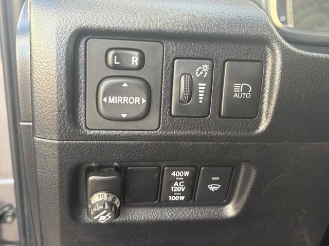 Used 2022 Gray Toyota SR5 image 5