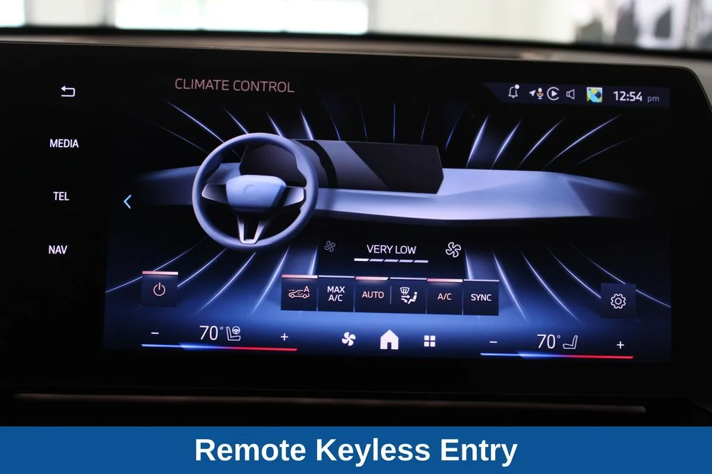Used 2025 Silver BMW xDrive28i image 9