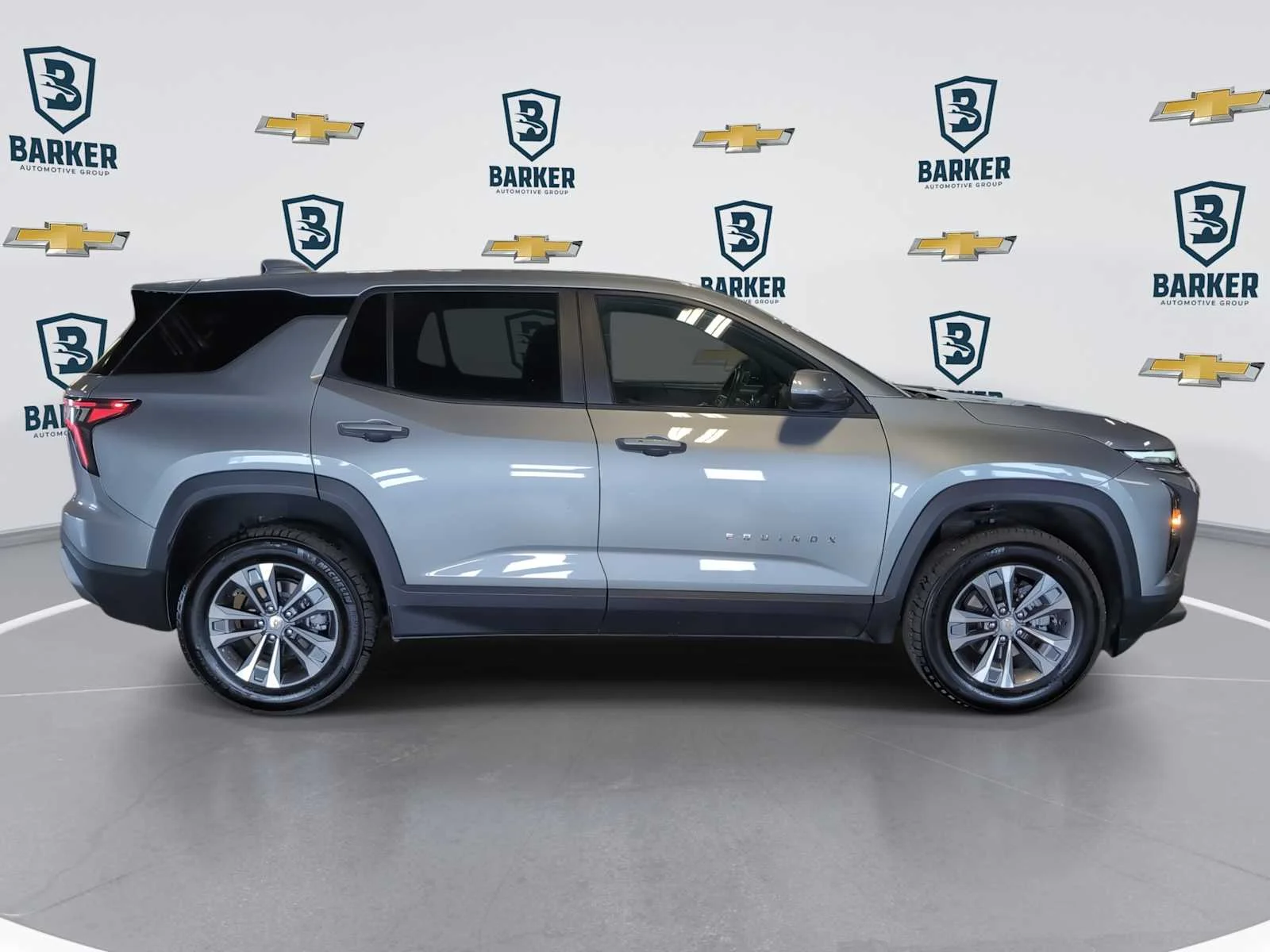 2025 Chevrolet Equinox LT - Photo 9