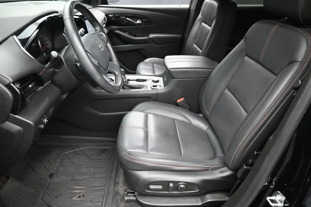 Used 2023 Black Chevrolet RS image 19