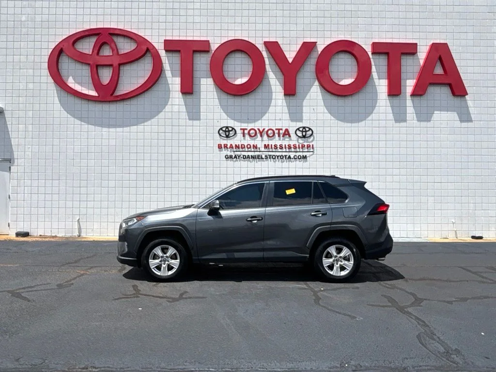 Used 2019 Gray Toyota XLE image 2