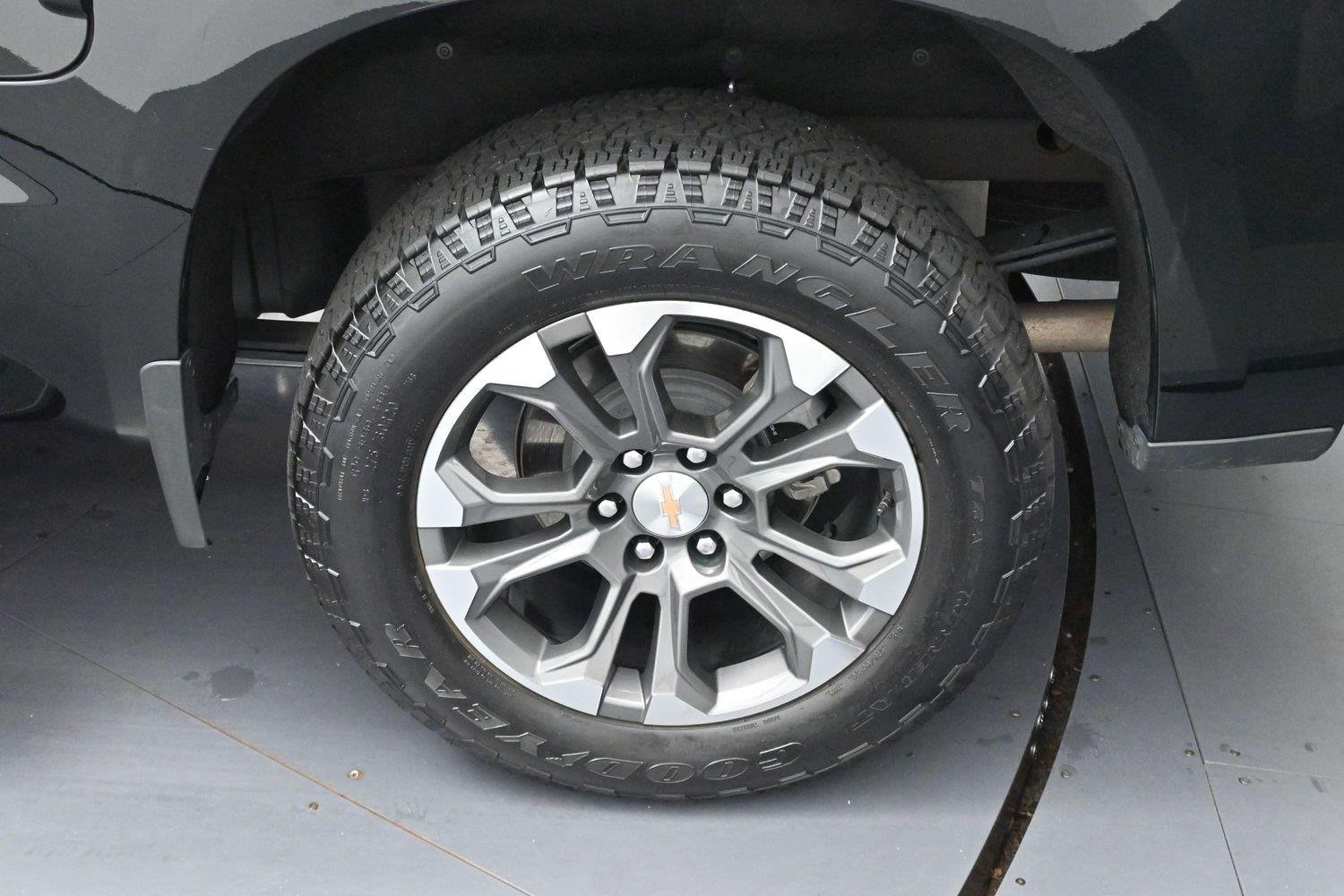 Used 2026 Black Chevrolet High Country image 31