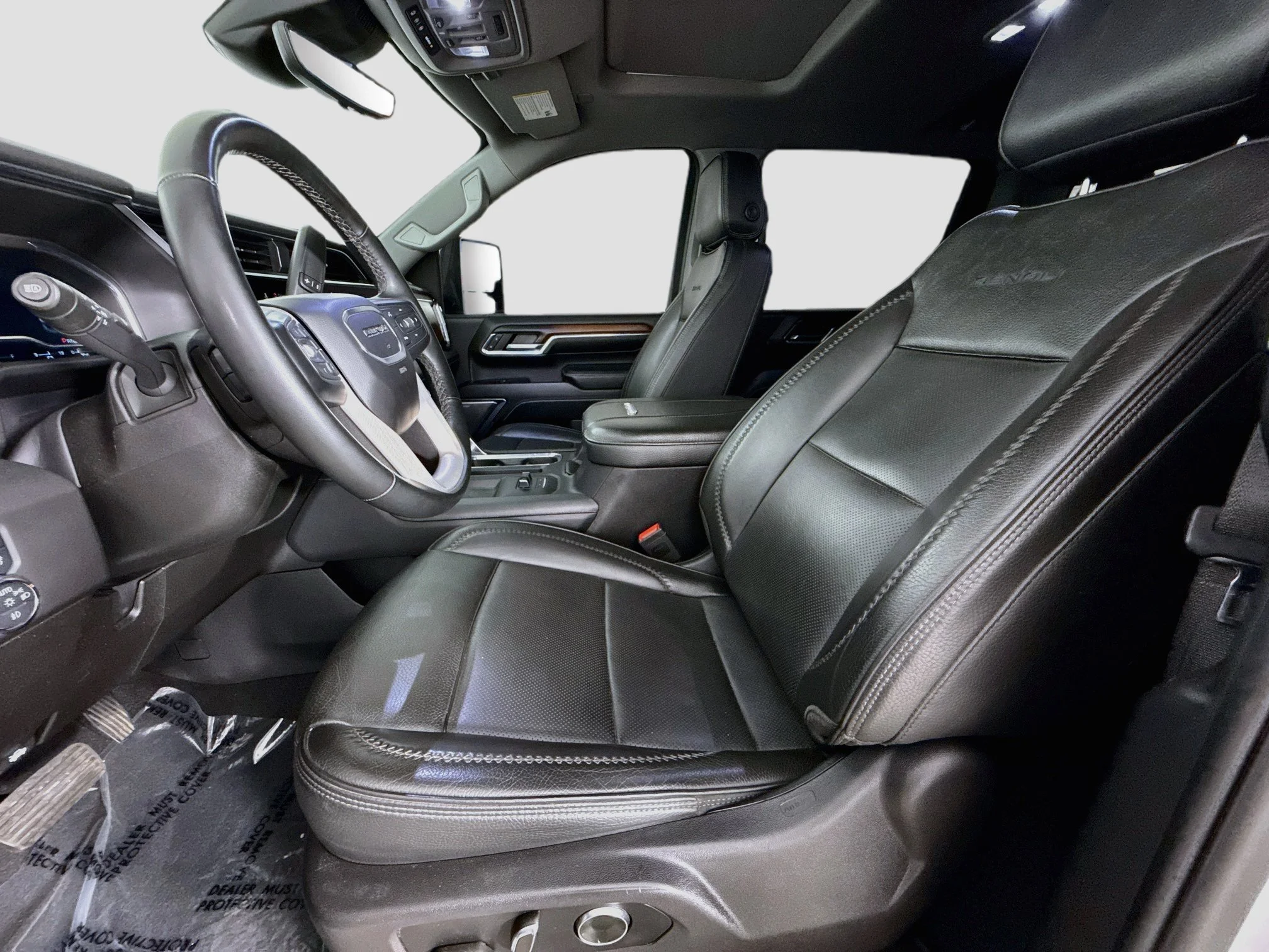 Used 2024 Summit White GMC Denali DRW image 23