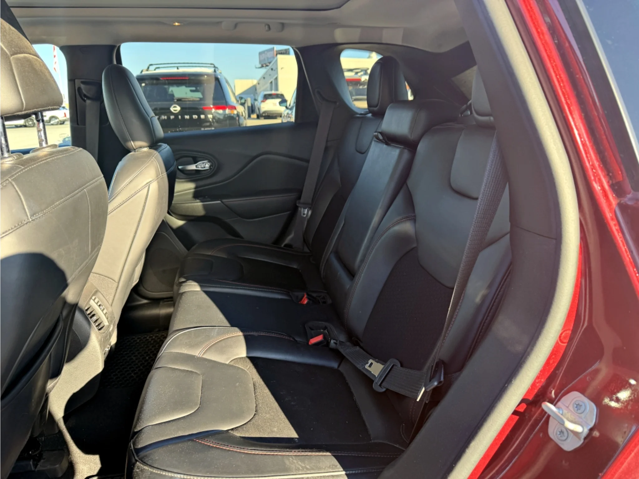 Used 2020 Velvet Red Pearlcoat Jeep Trailhawk image 8