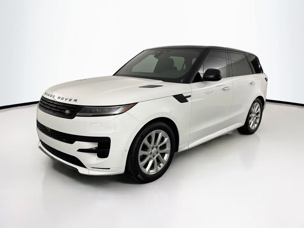 Used 2024 White Land Rover Dynamic SE image 1