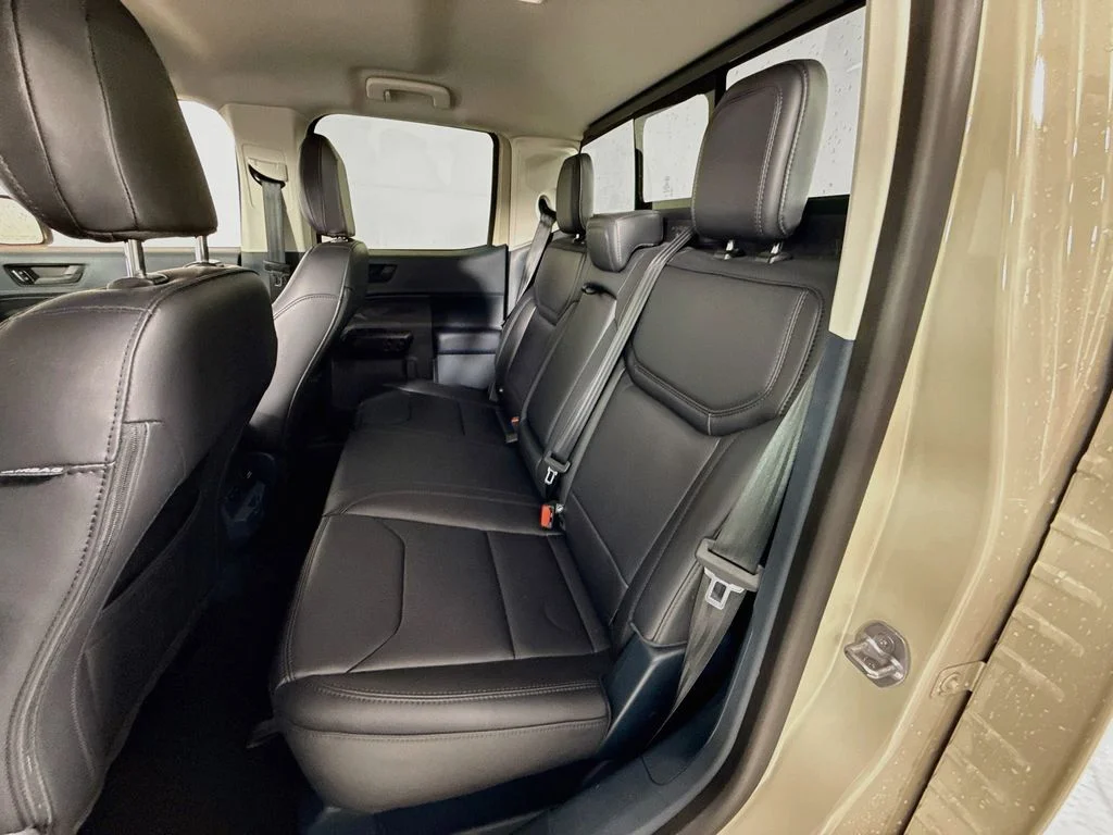 Used 2025 Desert Sand Ford Lariat image 25