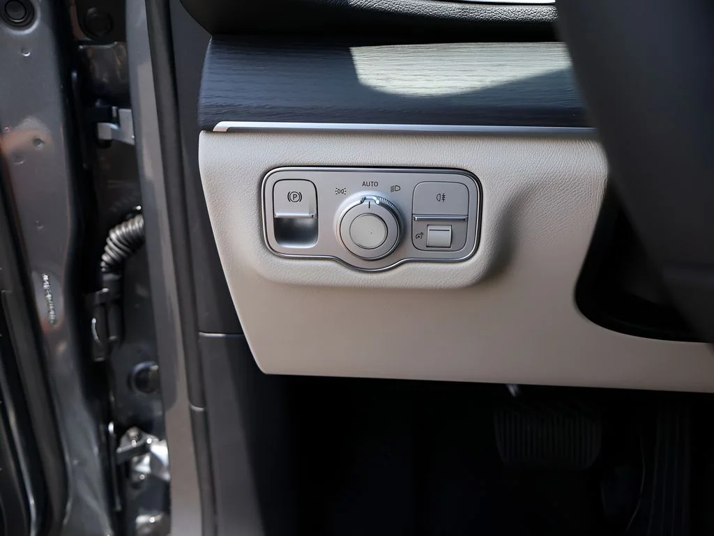New 2026 Selenite Grey Metallic Mercedes-Benz GLE 350 image 35