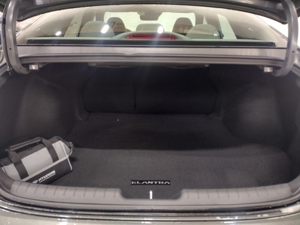 Used 2026 Gray Hyundai SEL Sport image 14