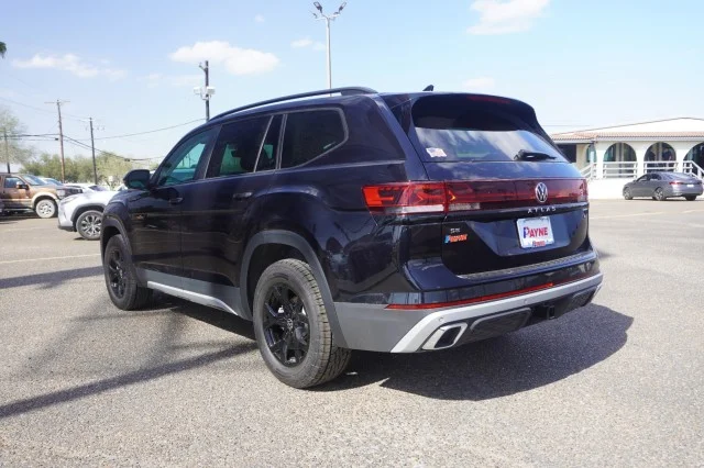 New 2026 Deep Black Pearl Volkswagen 2.0T Peak Edition image 9