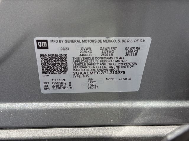 Used 2023 Silver GMC SLE image 17