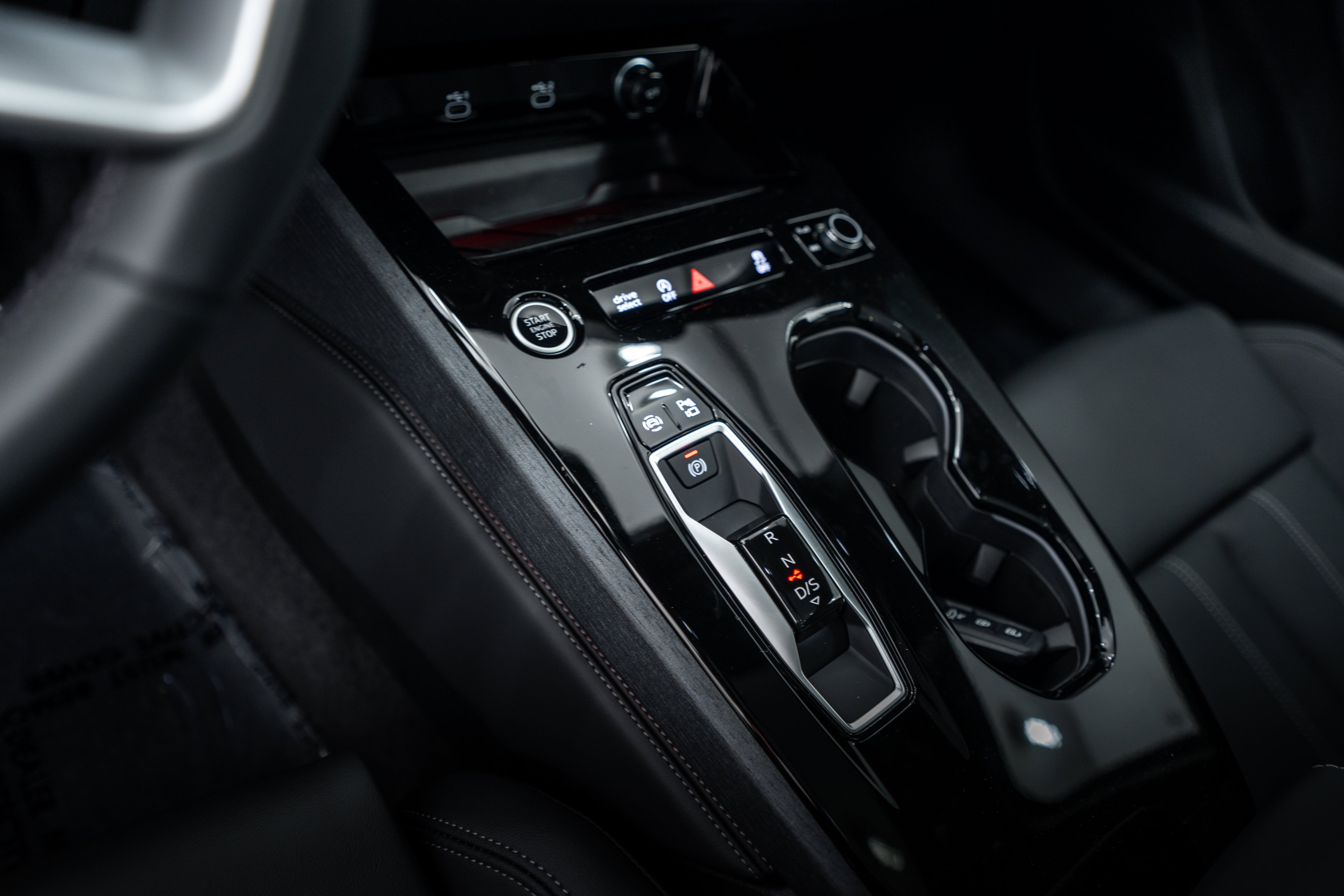 New 2026 Daytona Gray Audi Premium Plus image 10