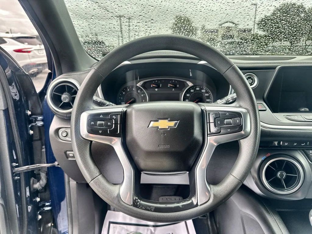 Used 2022 Blue Chevrolet LT image 14